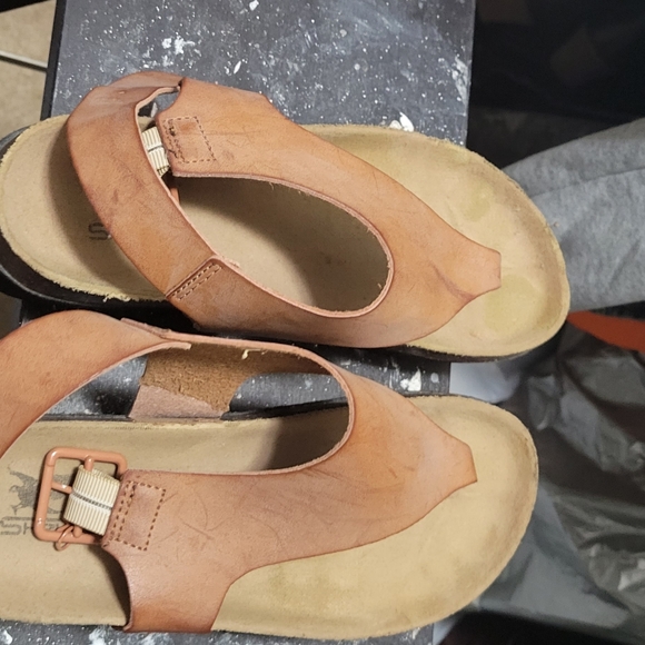 - Platform sandal - Picture 4 of 4